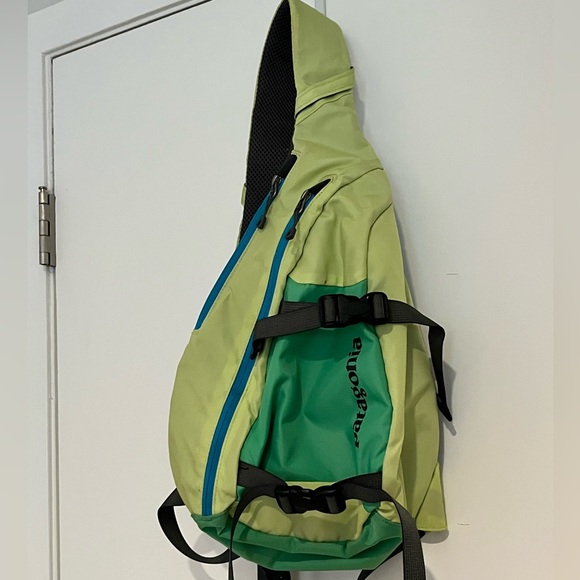 Patagonia Atom Sling Shoulder Bag - Picture 4 of 11